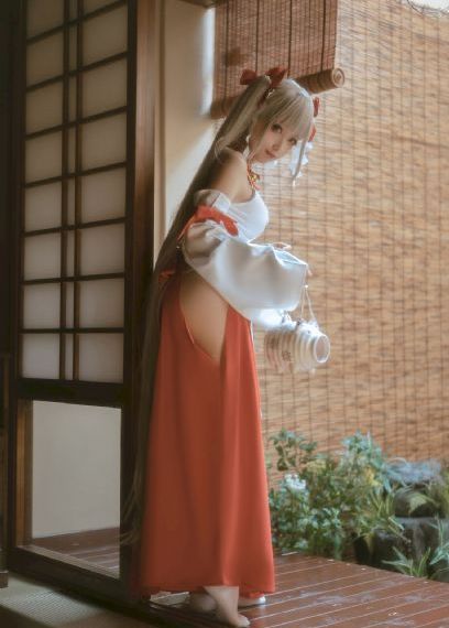 老中医吮她的花蒂和奶水视频播放