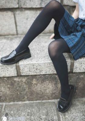 金瓶莲