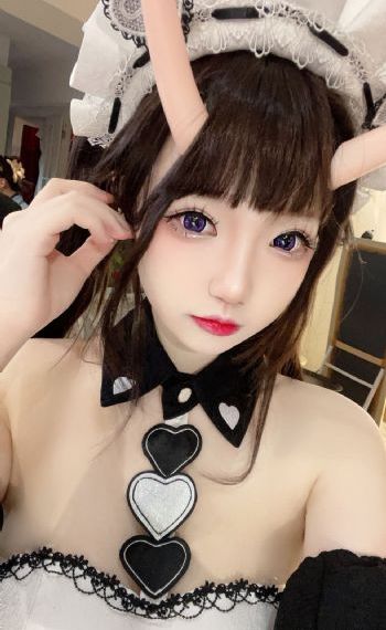 春潮浪漫海棠红