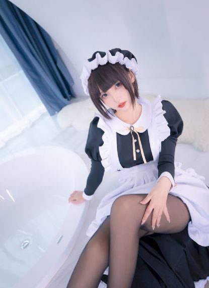 女子自称长得好看不想排队