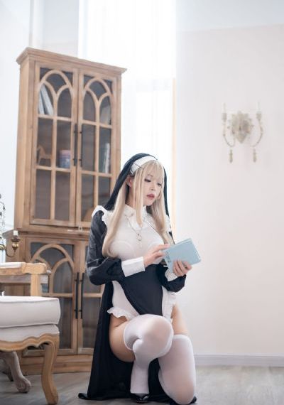 美丽的小蜜桃2